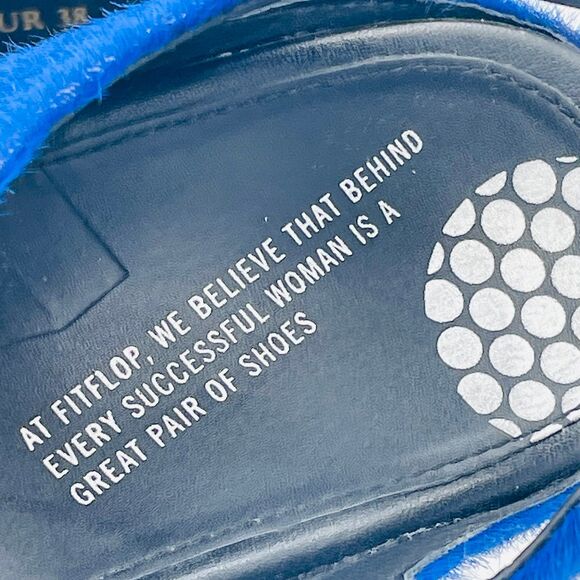 FitFlops Women's Supercomff US 7 Size 38 Black Royal Blue Textured Sandals - Picture 6 of 9